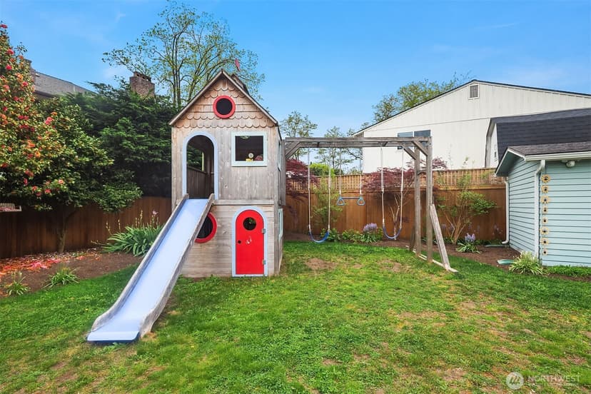 Property photo for 426 30th Avenue S, Seattle photo 32