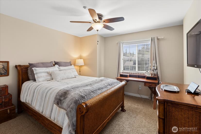 Property photo for 1074 Ridge Street, Mukilteo photo 32