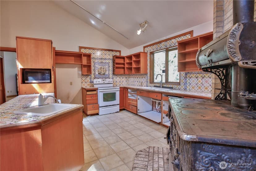 Property photo for 4050 Tree Frog Lane, Langley photo 17