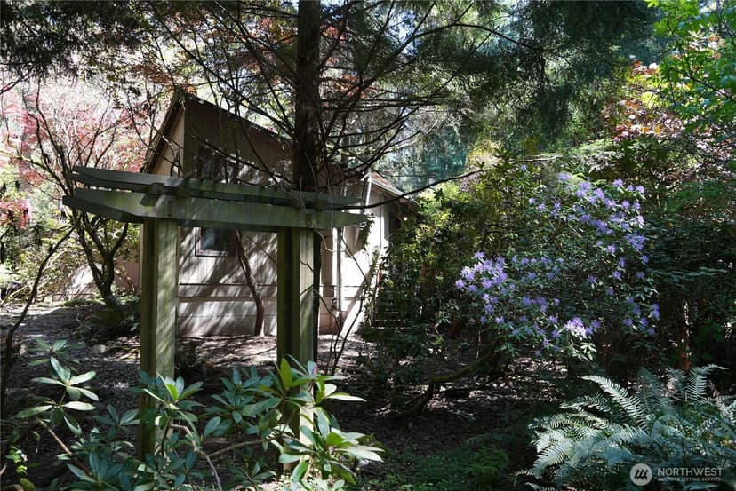 Property photo for 4050 Tree Frog Lane, Langley photo 10