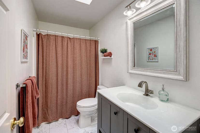 Property photo for 225 SE 10th Circle, North Bend photo 28