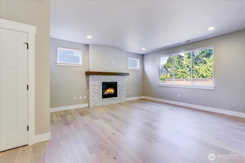 Property photo for 15530 2nd Place W #MG 16, Lynnwood photo 8