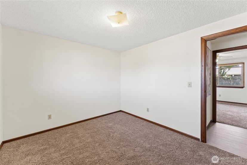 Property photo for 9724 58th Street Ct W, University Place photo 23