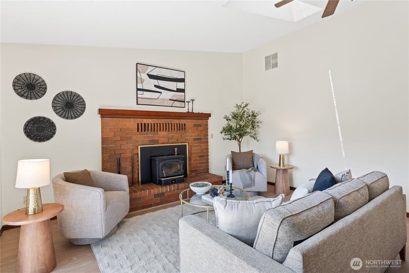 Property photo for 9724 58th Street Ct W, University Place photo 14