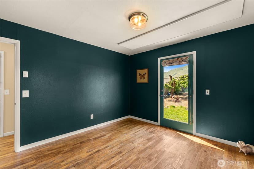 Property photo for 229 W Allen Avenue, Chelan photo 17