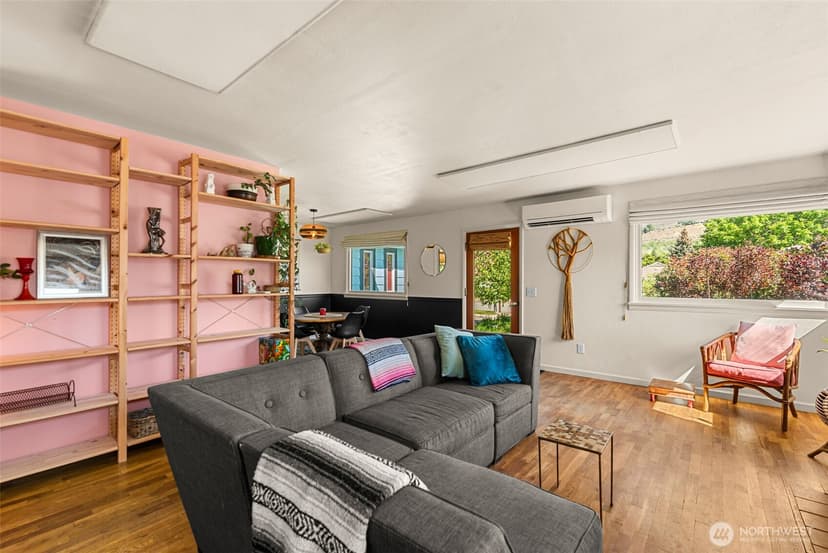 Property photo for 229 W Allen Avenue, Chelan photo 9