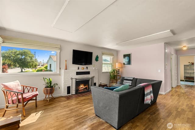 Property photo for 229 W Allen Avenue, Chelan photo 4