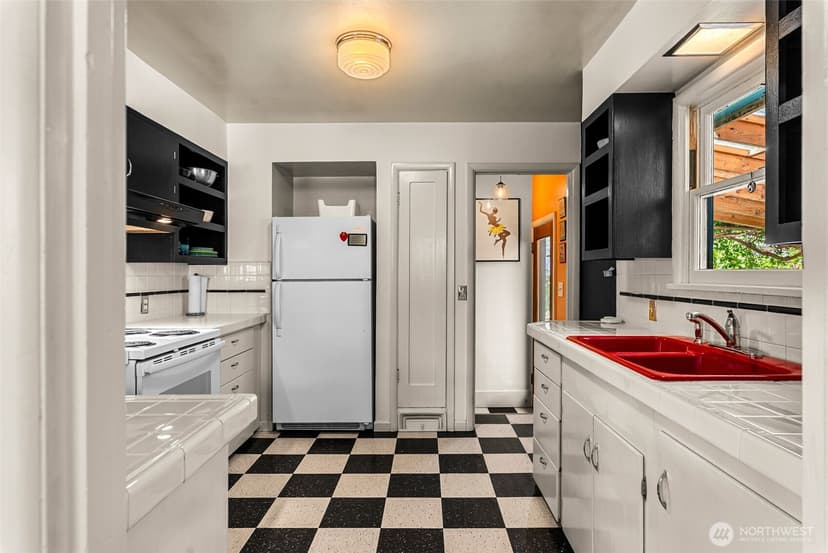 Property photo for 229 W Allen Avenue, Chelan photo 13