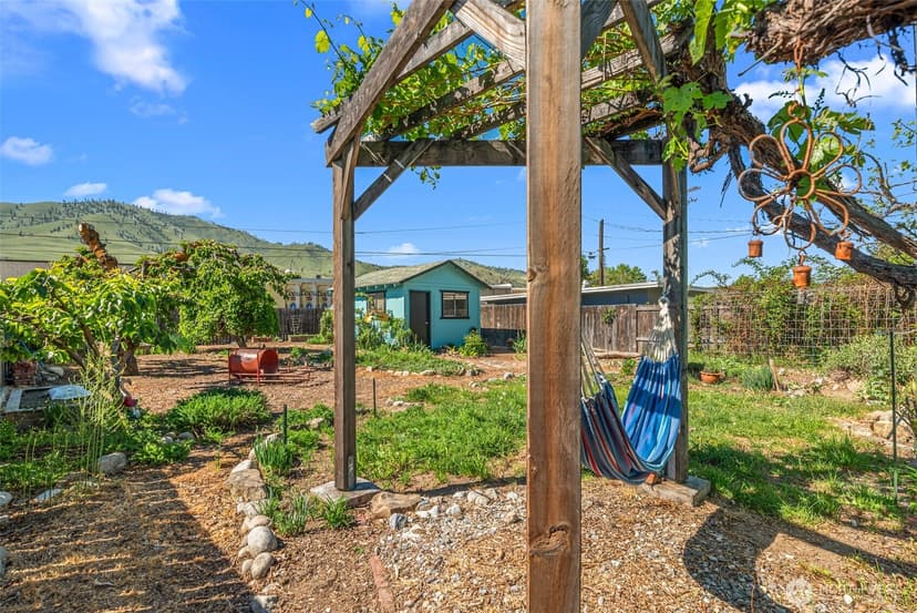 Property photo for 229 W Allen Avenue, Chelan photo 39