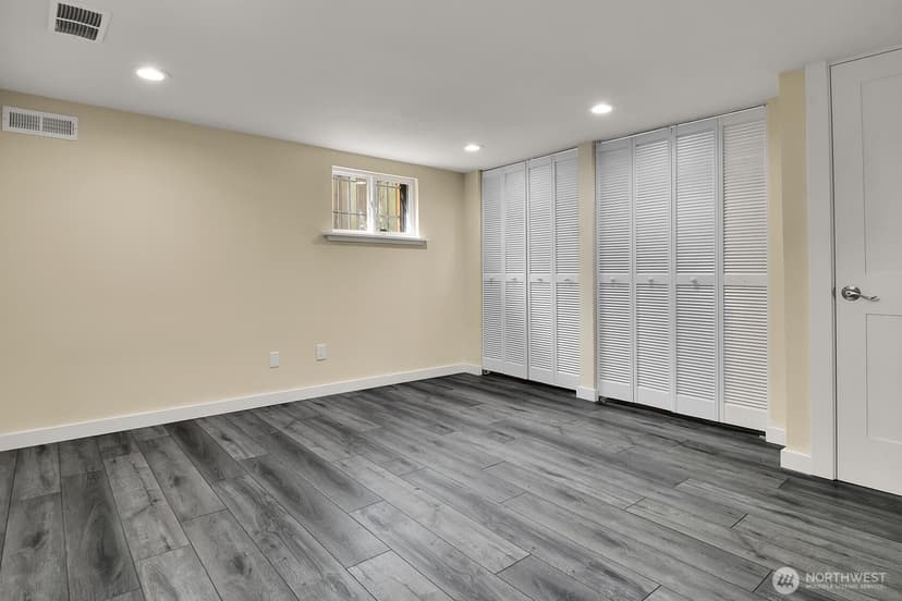 Property photo for 11605 87th Avenue S, Seattle photo 16