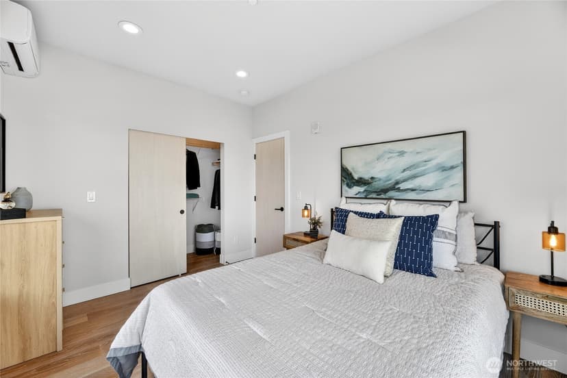 Property photo for 6543 35th Avenue SW #B, Seattle photo 25