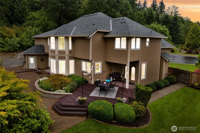 Property photo for 15827 33rd Avenue Ct E, Tacoma photo 2