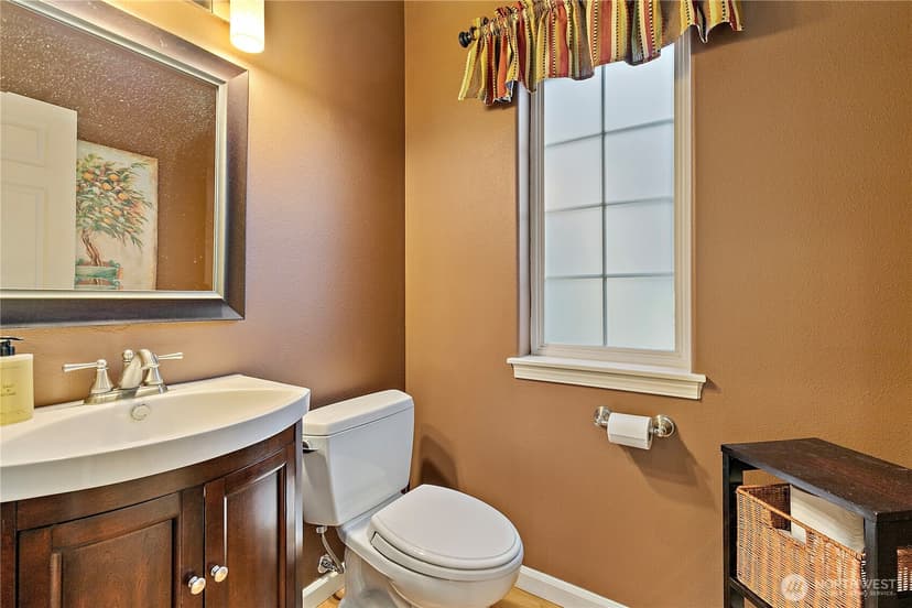 Property photo for 15827 33rd Avenue Ct E, Tacoma photo 17