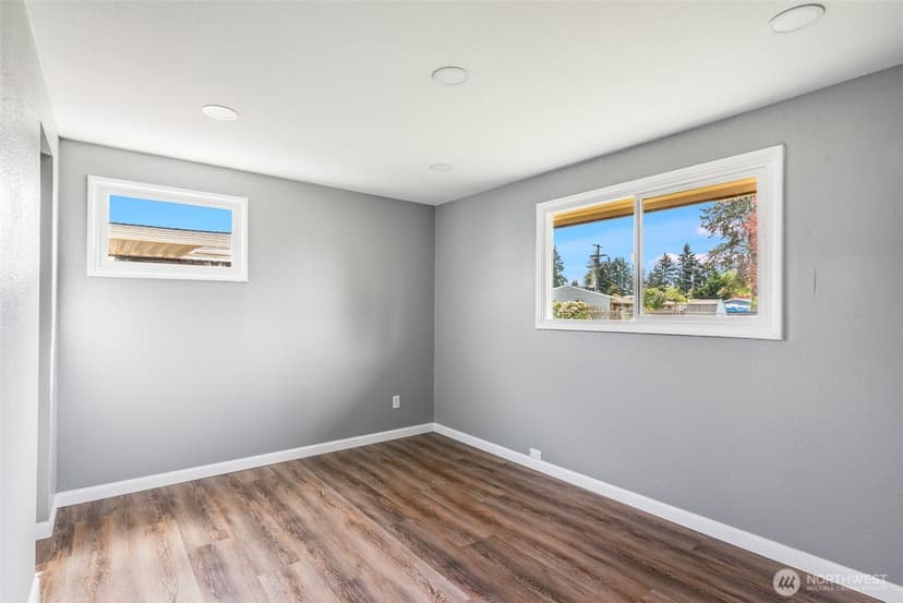 Property photo for 4709 101st Street SW, Lakewood photo 13