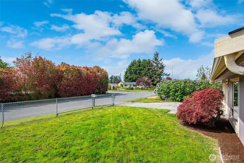 Property photo for 4709 101st Street SW, Lakewood photo 32