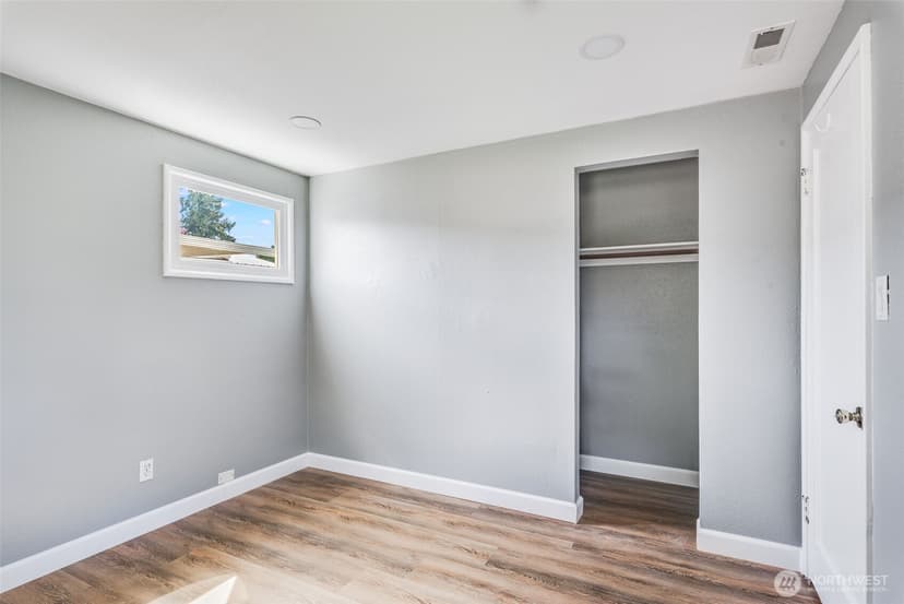 Property photo for 4709 101st Street SW, Lakewood photo 20