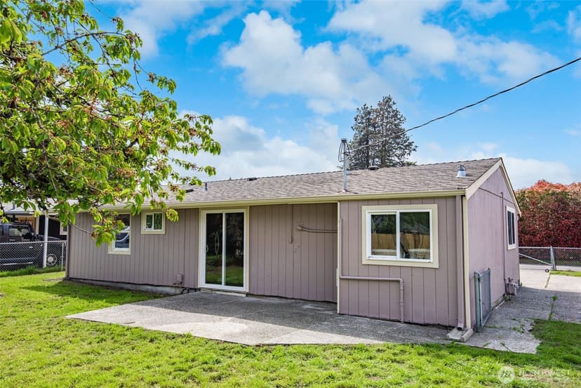 Property photo for 4709 101st Street SW, Lakewood photo 30
