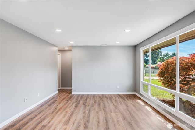 Property photo for 4709 101st Street SW, Lakewood photo 4