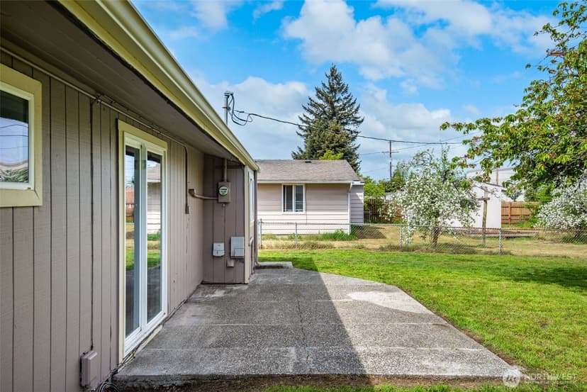 Property photo for 4709 101st Street SW, Lakewood photo 24