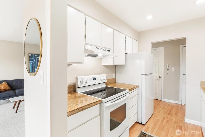 Property photo for 1110 5th Avenue S #402, Edmonds photo 13
