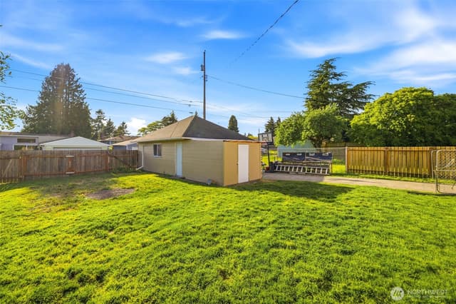 Property photo for 7032 Fawcett Avenue, Tacoma photo 4