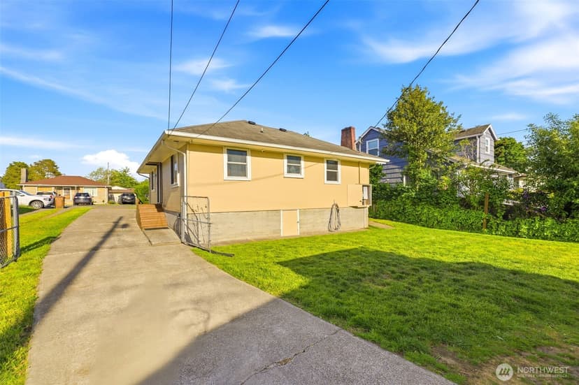 Property photo for 7032 Fawcett Avenue, Tacoma photo 3