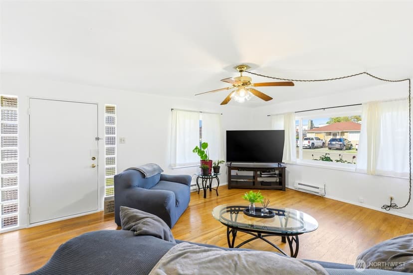 Property photo for 7032 Fawcett Avenue, Tacoma photo 9