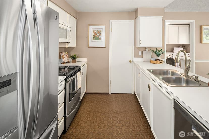 Property photo for 14602 SE 165th Place, Renton photo 9