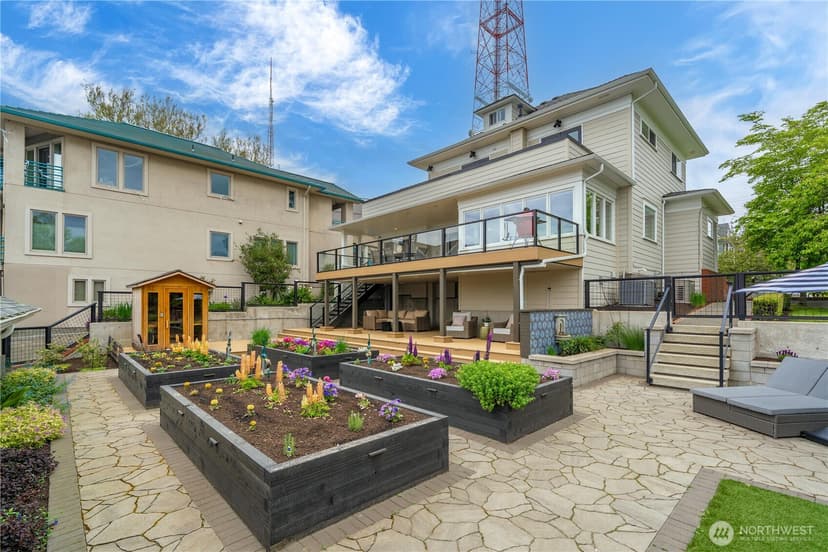 Property photo for 321 Lee Street, Seattle photo 35