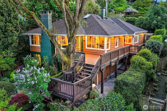 Property photo for 2613 Boyer Avenue E, Seattle