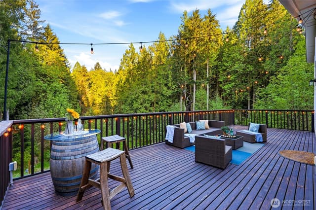 Property photo for 20202 230th Avenue NE, Woodinville photo 4