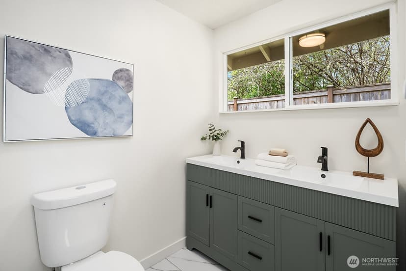 Property photo for 21610 SE May Valley Road, Issaquah photo 18