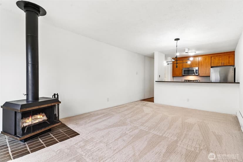 Property photo for 5832 NE 75th Street #E304, Seattle photo 8