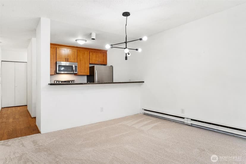 Property photo for 5832 NE 75th Street #E304, Seattle photo 6