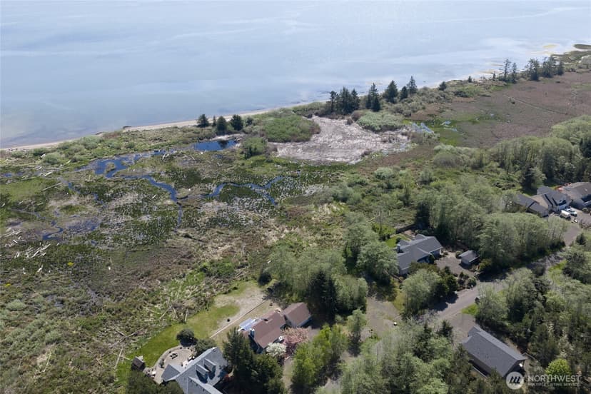 Property photo for 308 & 312 Olympic View Avenue NE, Ocean Shores photo 16