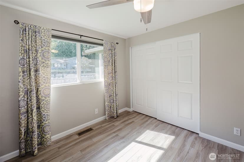 Property photo for 7530 Navajo Trail NE, Bremerton photo 19