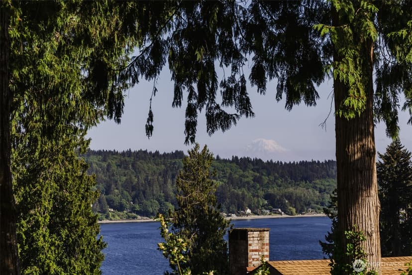 Property photo for 7530 Navajo Trail NE, Bremerton photo 6