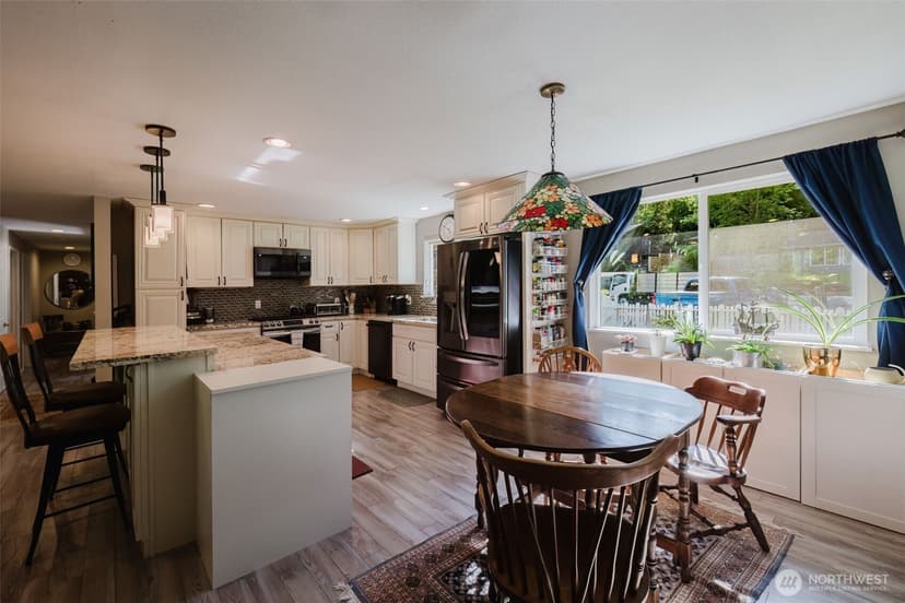 Property photo for 7530 Navajo Trail NE, Bremerton photo 13