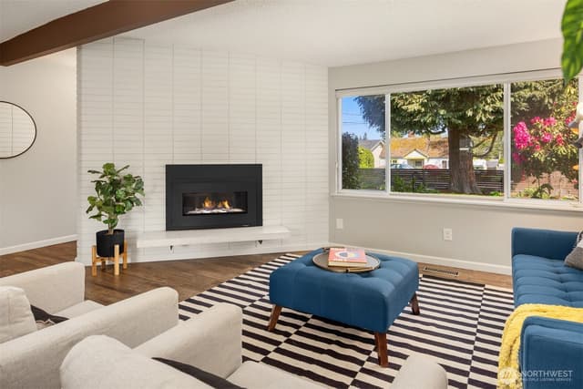 Property photo for 16021 15th Avenue SW, Burien photo 4