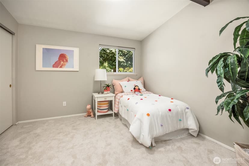 Property photo for 16021 15th Avenue SW, Burien photo 19