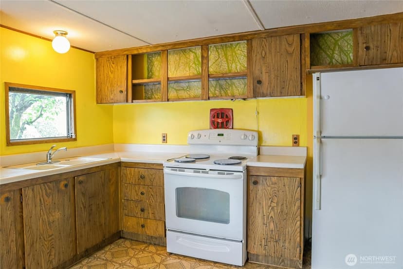Property photo for 7301 NE 175th Street #303, Kenmore photo 9