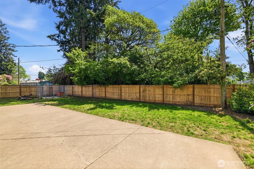 Property photo for 3902 101st Street SW, Lakewood photo 26