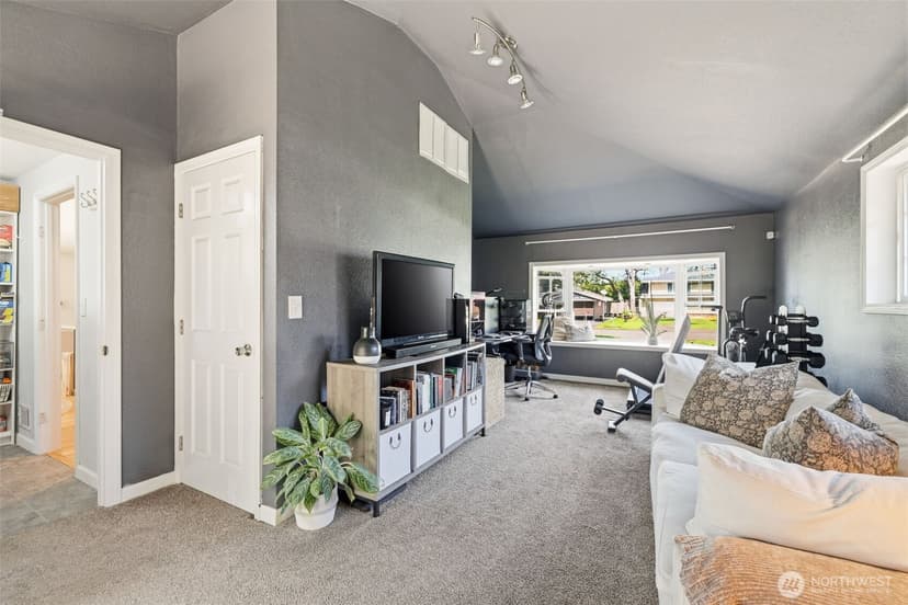 Property photo for 3902 101st Street SW, Lakewood photo 16