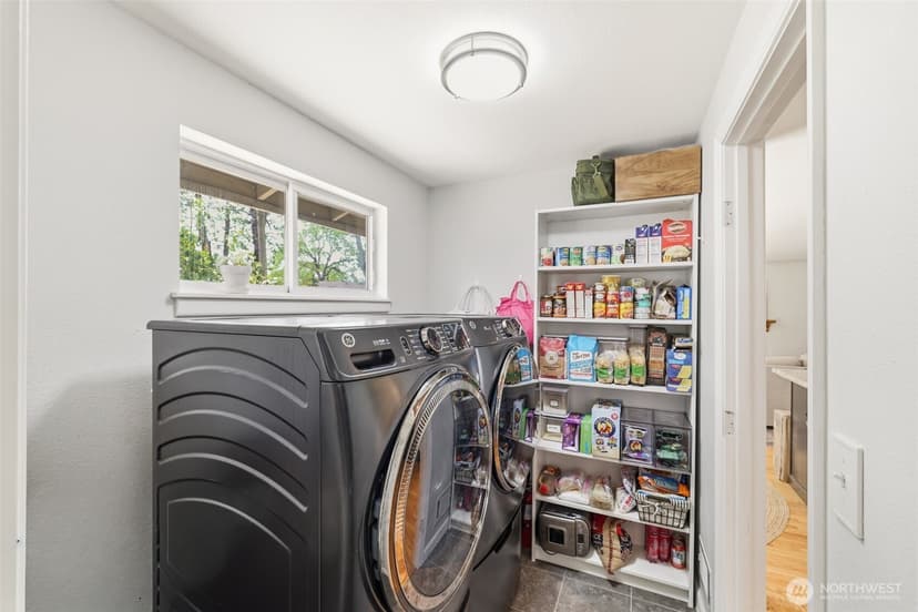 Property photo for 3902 101st Street SW, Lakewood photo 15