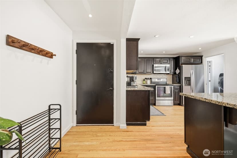 Property photo for 3902 101st Street SW, Lakewood photo 6