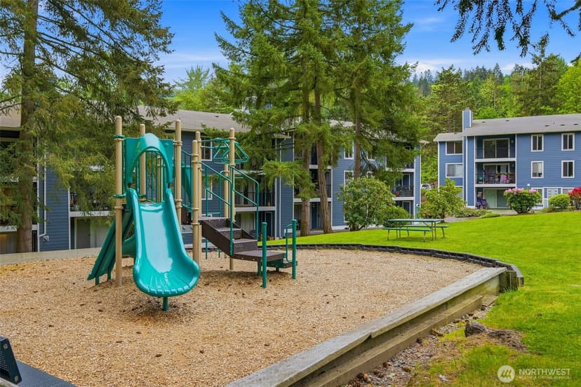 Property photo for 4737 W Lake Sammamish Parkway SE #A202, Issaquah photo 21