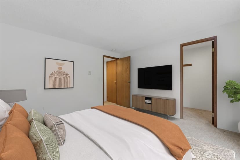 Property photo for 4737 W Lake Sammamish Parkway SE #A202, Issaquah photo 10