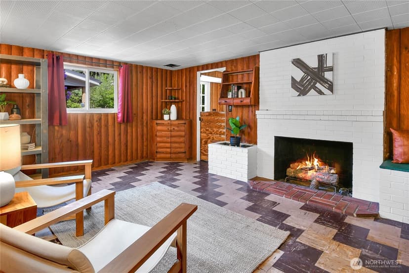 Property photo for 12727 Dayton Avenue N, Seattle photo 18