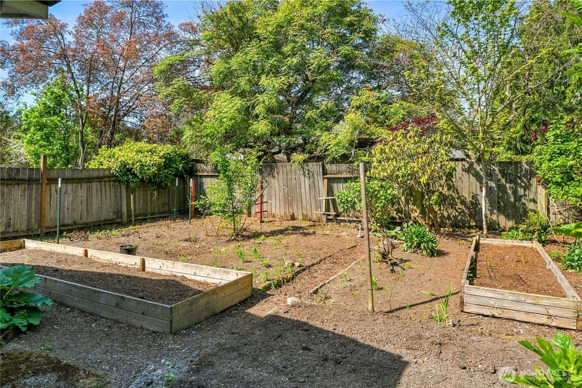 Property photo for 12727 Dayton Avenue N, Seattle photo 34