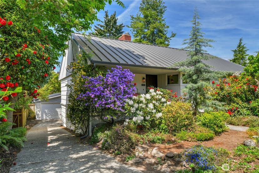 Property photo for 12727 Dayton Avenue N, Seattle